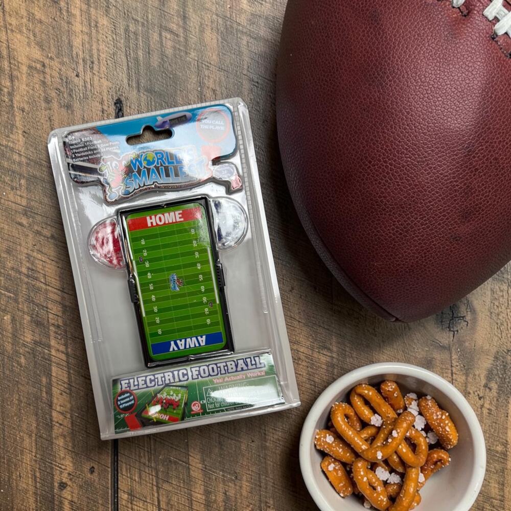 Tudor Games NEW World's Smallest Electric Football Game Batteries Included